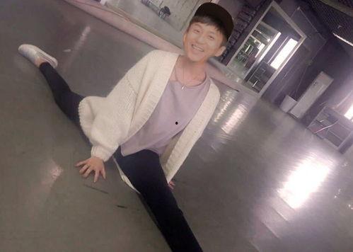 爆料网吃瓜精神小妹