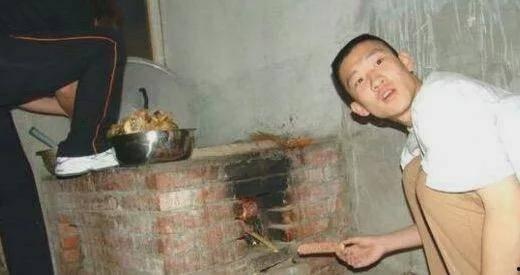 礼县网红吃瓜事件始末视频,一场网络狂欢背后的真相与反思