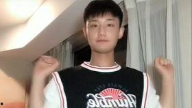 抖音帅哥吃瓜网红,“瓜王降临！抖音帅哥网红吃瓜大揭秘！”