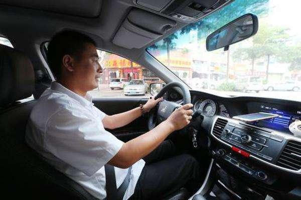 网约车司机吃瓜吃到自己,亲身经历引发行业热议