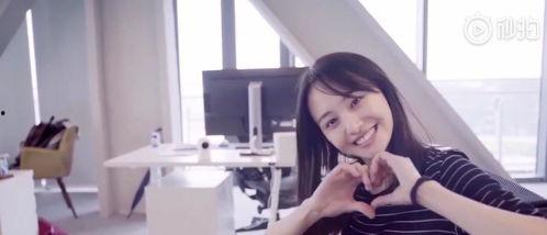 美女吃网红红瓜视频大全,美女大秀吃瓜技巧，视频大全来袭！